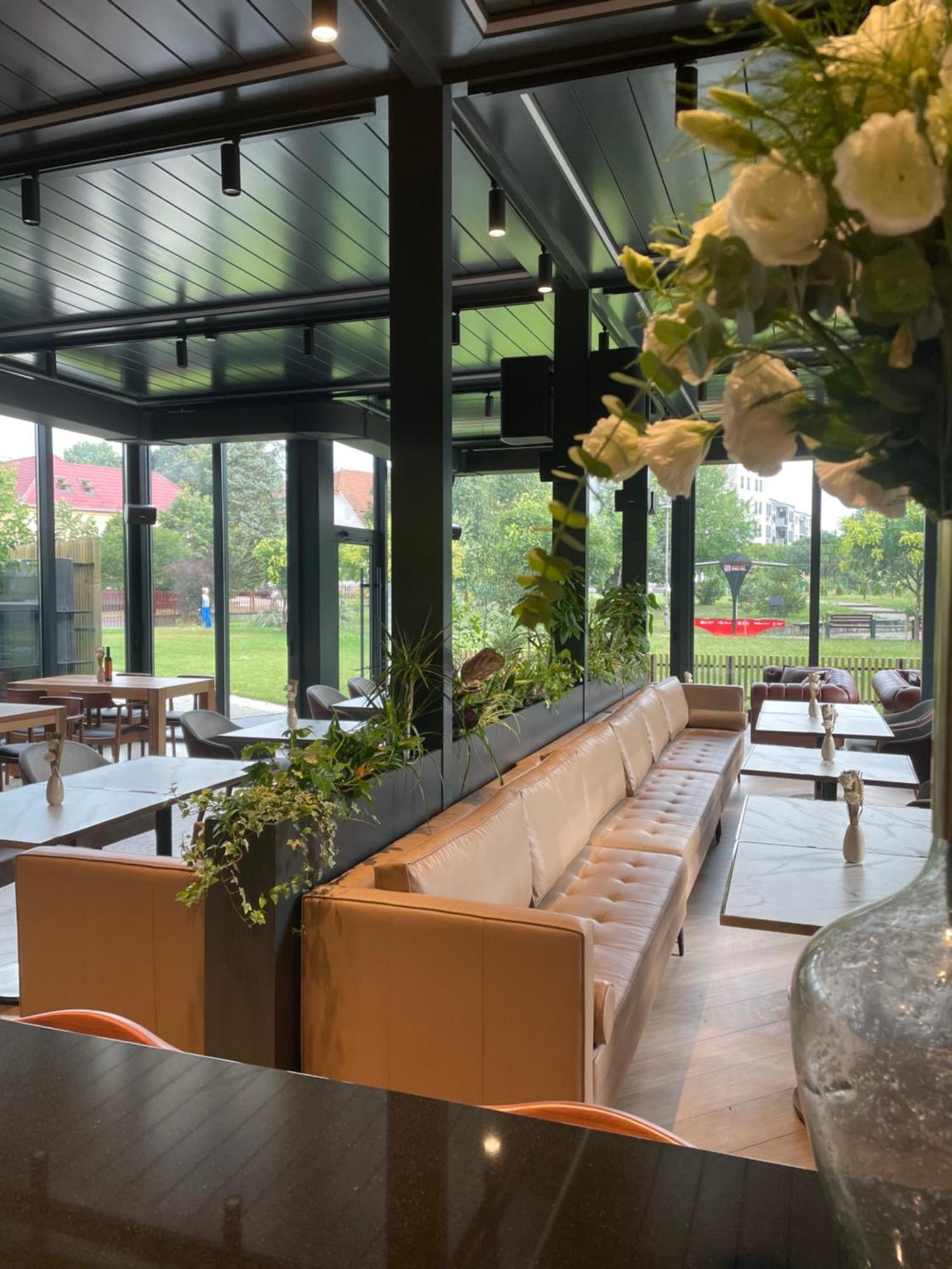 Santa Villa & Restaurant Sremska Mitrovica Exterior photo